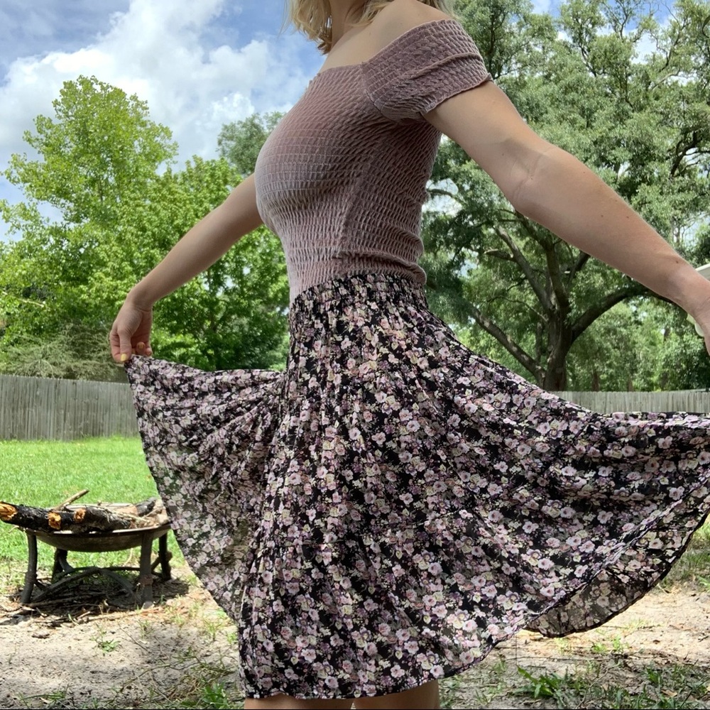 Flowy floral skirt